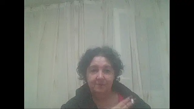 Snapshot of maturekorine chatting on November 2025 06:12:01 PM maturekorine online show from November 2025 06:12:01 PM