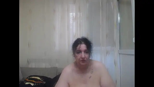 Snapshot of maturekorine chatting on June 2026 05:19:01 PM maturekorine online show from June 2026 05:19:01 PM