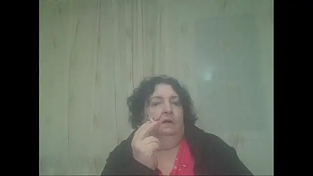 Snapshot of maturekorine chatting on November 2025 06:23:01 PM maturekorine online show from November 2025 06:23:01 PM