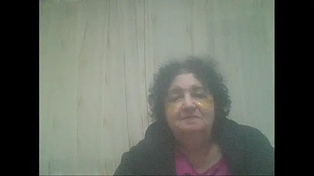 Snapshot of maturekorine chatting on November 2025 06:08:01 PM maturekorine online show from November 2025 06:08:01 PM