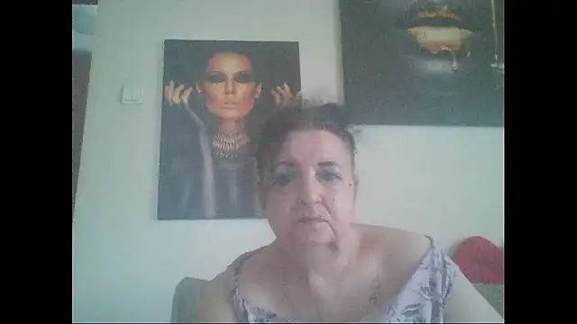 Snapshot of maturekorine chatting on July 2026 10:44:02 AM maturekorine online show from July 2026 10:44:02 AM