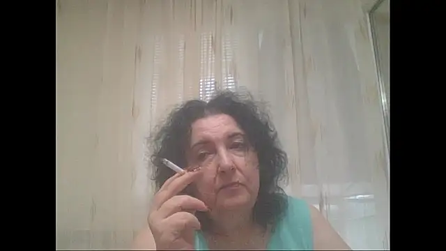 Snapshot of maturekorine chatting on June 2026 02:04:02 PM maturekorine online show from June 2026 02:04:02 PM
