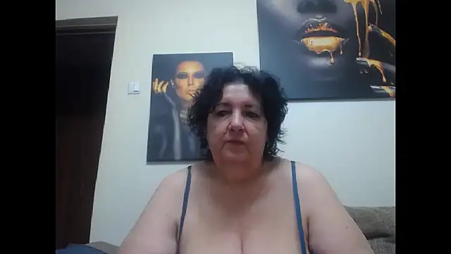 Snapshot of maturekorine chatting on September 2025 09:15:01 PM maturekorine online show from September 2025 09:15:01 PM