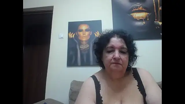 Snapshot of maturekorine chatting on October 2025 01:15:01 AM maturekorine online show from October 2025 01:15:01 AM