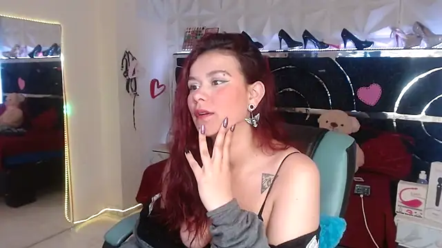 Snapshot of red_moon_2 chatting on February 2026 01:28:01 AM red moon 2 online show from February 2026 01:28:01 AM