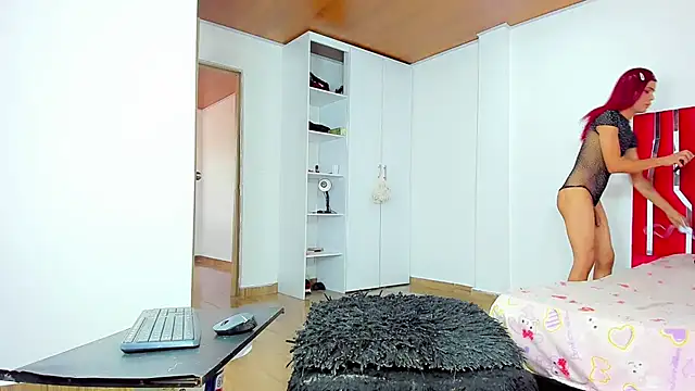 Snapshot of sexynicolqueen chatting on January 2026 09:00:01 PM sexynicolqueen online show from January 2026 09:00:01 PM