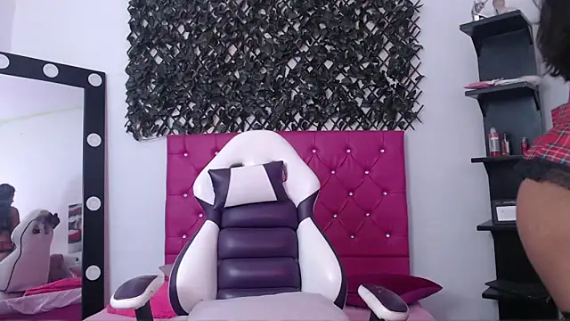 michel cardona online show from October 2025 04:25:02 PM