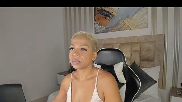 summer night  online show from December 2025 11:31:01 AM