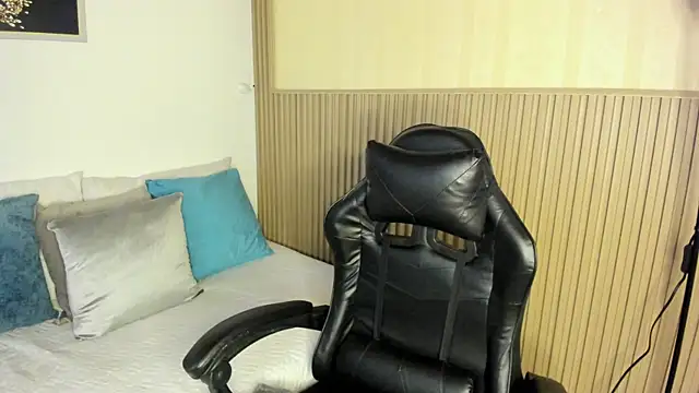 summer night  online show from October 2025 11:53:02 AM