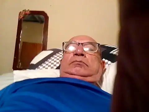 sincuenton24cmts online show from October 2025 01:18:01 AM