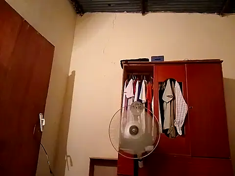 sincuenton24cmts online show from October 2025 02:24:01 AM