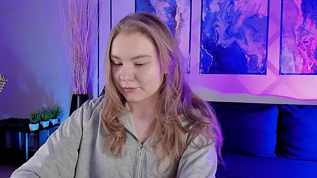 ValerieViolette online show from December 2024 04:15:01 AM