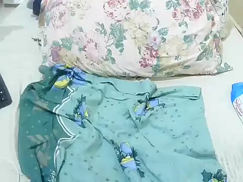 just lela online show from October 2025 03:17:01 AM