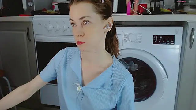 Snapshot of Amina_Barbarian chatting on November 2025 04:50:02 PM Amina Barbarian online show from November 2025 04:50:02 PM