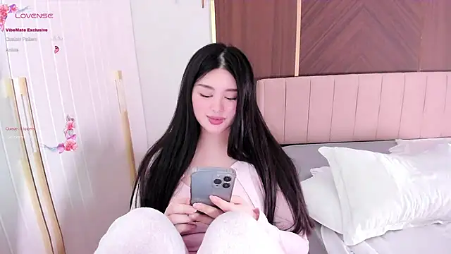 Snapshot of tenderlybaee chatting on December 2024 11:34:01 AM tenderlybaee online show from December 2024 11:34:01 AM