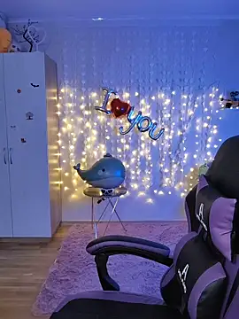 D0nna  online show from February 2026 08:31:01 PM