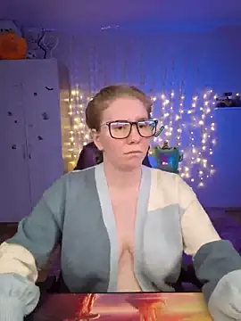 D0nna  online show from April 2026 11:27:02 PM