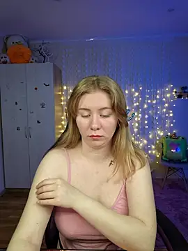 D0nna  online show from March 2026 07:47:02 PM