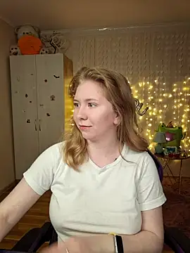 D0nna  online show from March 2026 09:28:01 PM