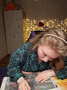 D0nna  online show from March 2026 10:17:02 PM