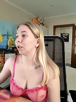 Snapshot of D0nna_ chatting on March 2025 04:07:02 PM D0nna online show from March 2025 04:07:02 PM