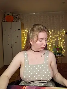 D0nna  online show from March 2026 02:59:02 PM