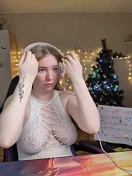 D0nna  online show from December 2025 11:30:01 PM