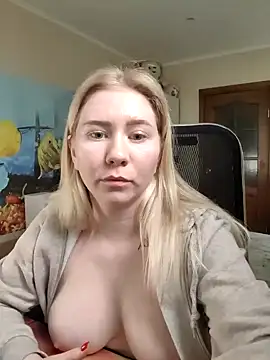 Snapshot of D0nna_ chatting on March 2025 06:58:01 AM D0nna online show from March 2025 06:58:01 AM