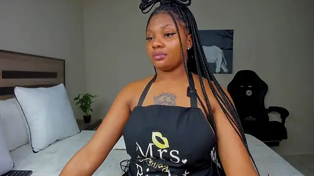 Renee-18 online show from September 2025 04:11:01 AM