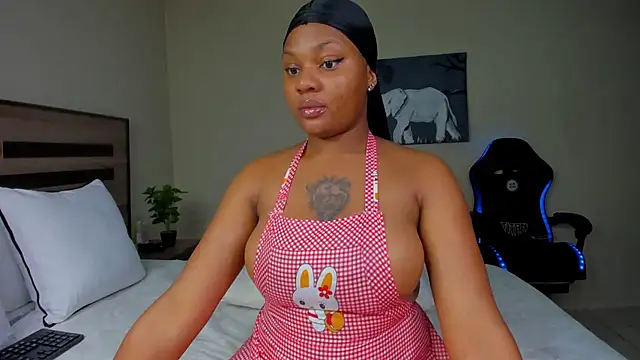 Renee-18 online show from October 2025 12:32:01 AM