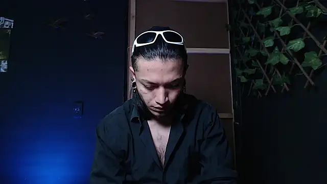 Dicaprioo  online show from October 2025 12:50:01 PM