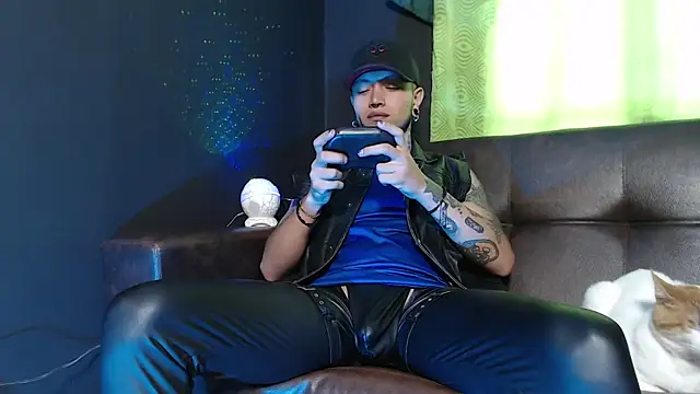 Dicaprioo  online show from May 2026 11:57:01 AM