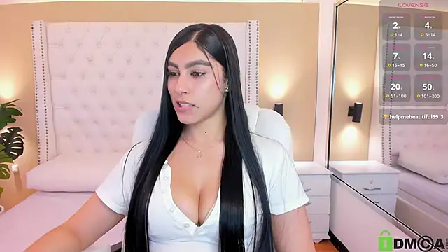 Snapshot of Emily_roux chatting on February 2026 09:47:02 PM Emily roux online show from February 2026 09:47:02 PM