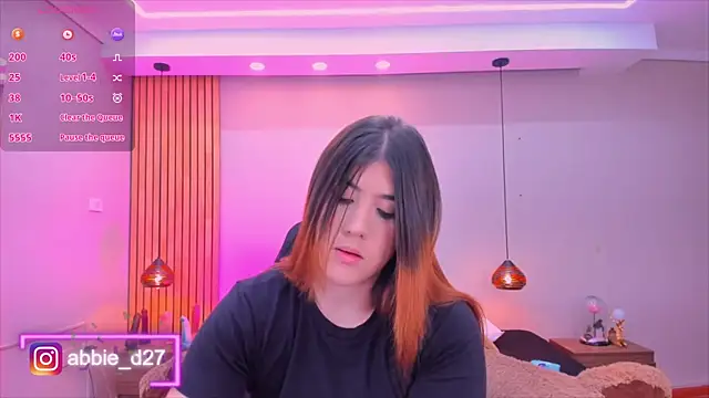 EmilyHaan online show from December 2025 04:04:02 AM