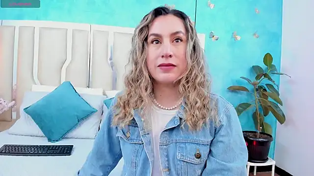 RubbyTaylor online show from April 2026 02:18:02 PM