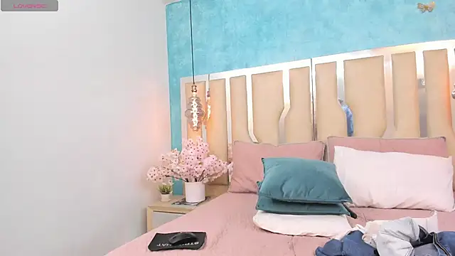 RubbyTaylor online show from April 2026 09:39:33 PM