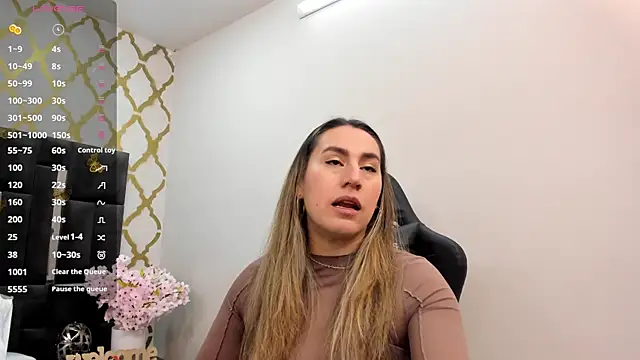 RubbyTaylor online show from October 2025 02:47:02 PM