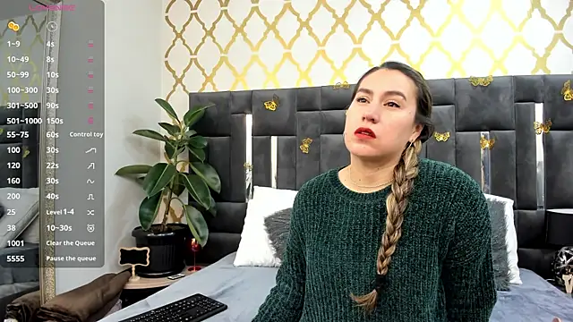 RubbyTaylor online show from October 2025 12:06:02 PM