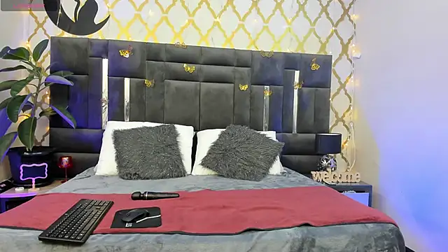 Snapshot of RubbyTaylor chatting on November 2025 02:39:02 PM RubbyTaylor online show from November 2025 02:39:02 PM