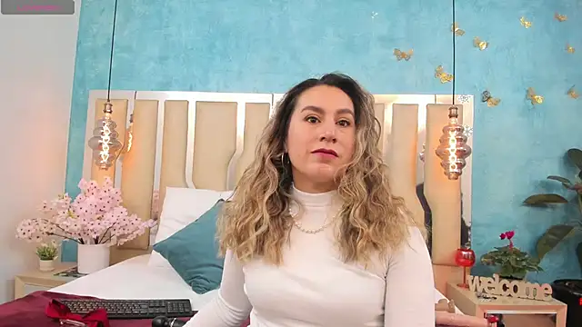RubbyTaylor online show from April 2026 02:32:02 PM