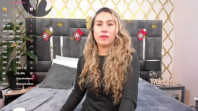 Snapshot of RubbyTaylor chatting on November 2025 11:43:02 AM RubbyTaylor online show from November 2025 11:43:02 AM