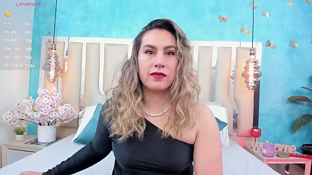 RubbyTaylor online show from April 2026 02:24:01 PM