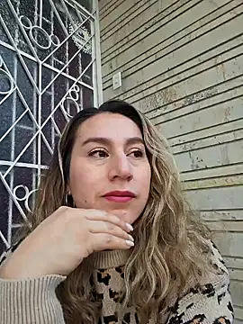 RubbyTaylor online show from October 2025 11:12:02 AM