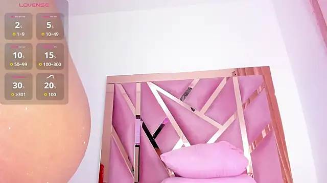 CherryBlossom23 online show from April 2026 01:29:02 AM