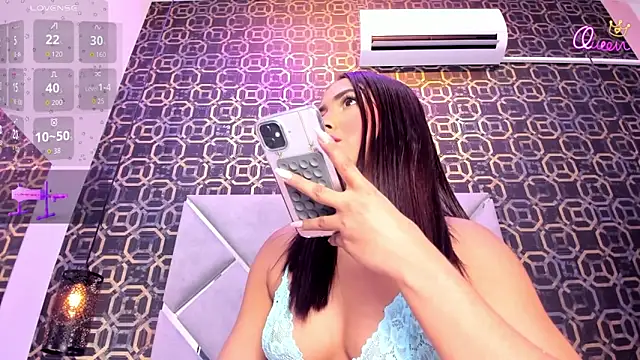 Snapshot of CherryBlossom23 chatting on February 2026 01:45:01 AM CherryBlossom23 online show from February 2026 01:45:01 AM