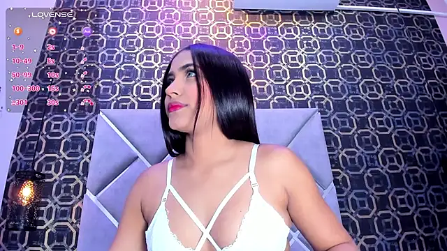 CherryBlossom23 online show from October 2025 01:17:01 AM