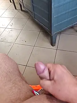 Szeltolo001 online show from March 2026 08:51:02 AM