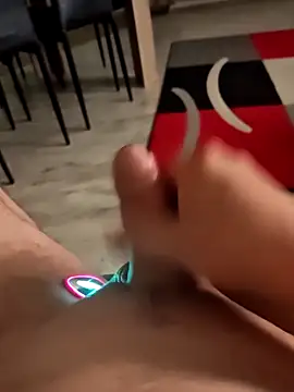 Szeltolo001 online show from March 2026 03:28:02 AM