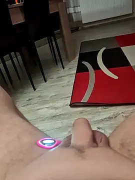 Szeltolo001 online show from March 2026 02:23:01 AM