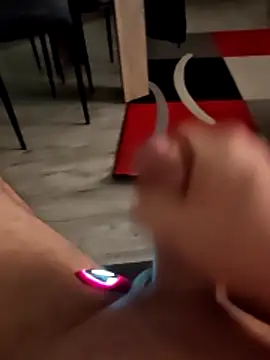 Szeltolo001 online show from February 2026 03:25:01 AM